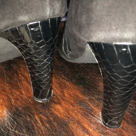 Bellini Vinnie Black Leather and Suede Boots  Sz 10 - Picture 4 of 16